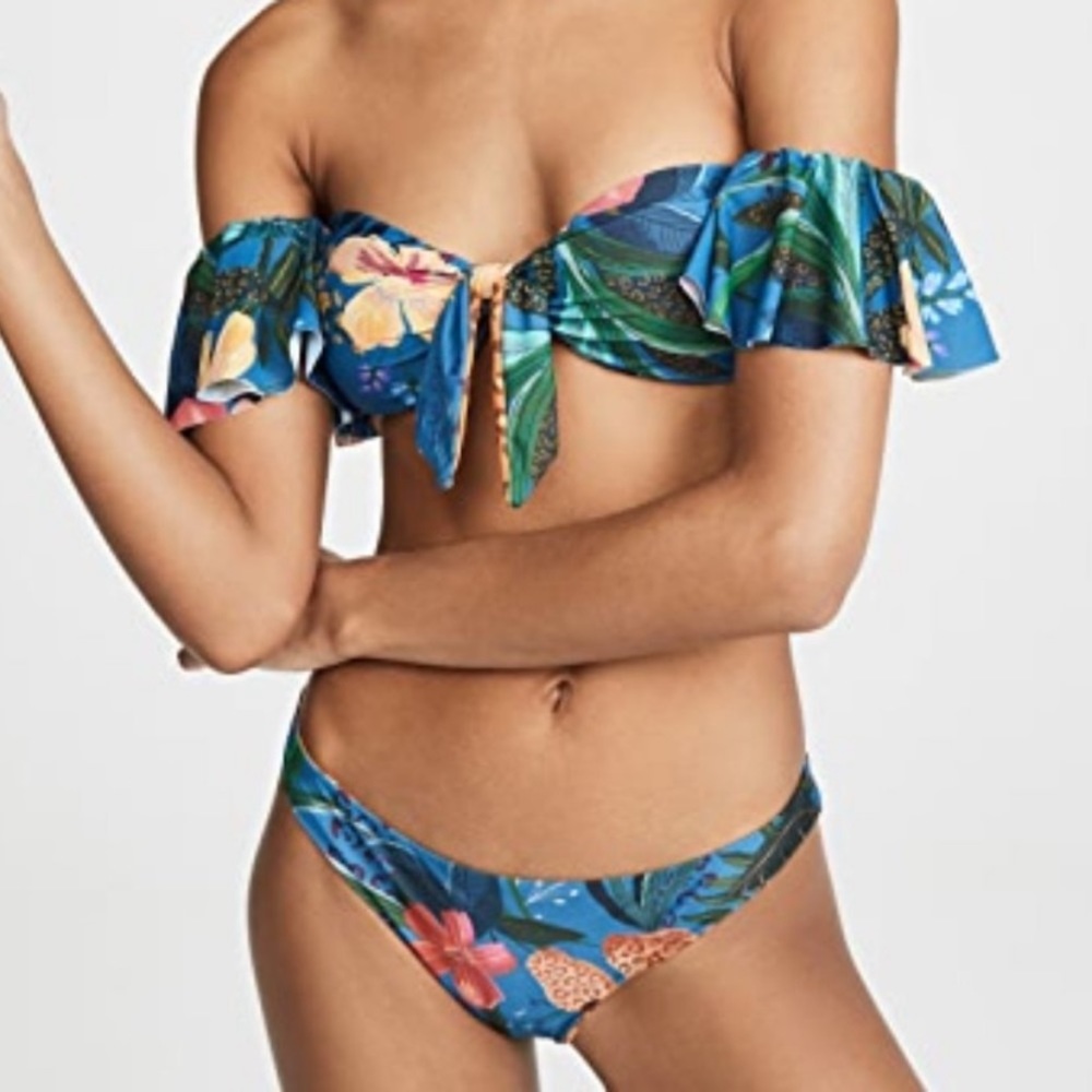 FARM Rio Reversible Bikini Top & Bottom SET